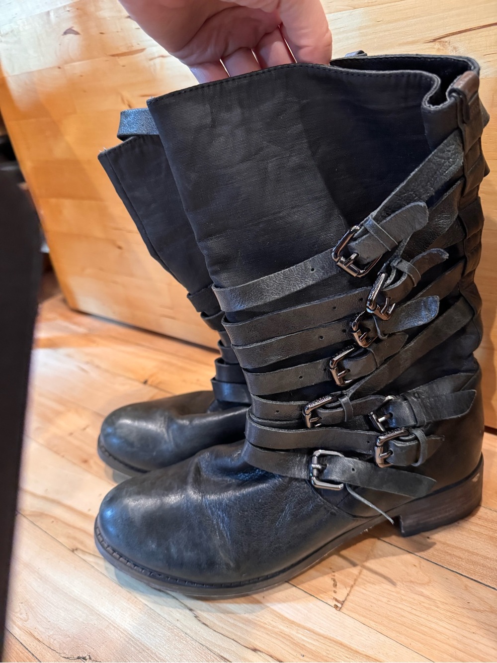 RUDSAK Black Leather decorative Multi-Buckle Slouchy Moto Boots Size 39
